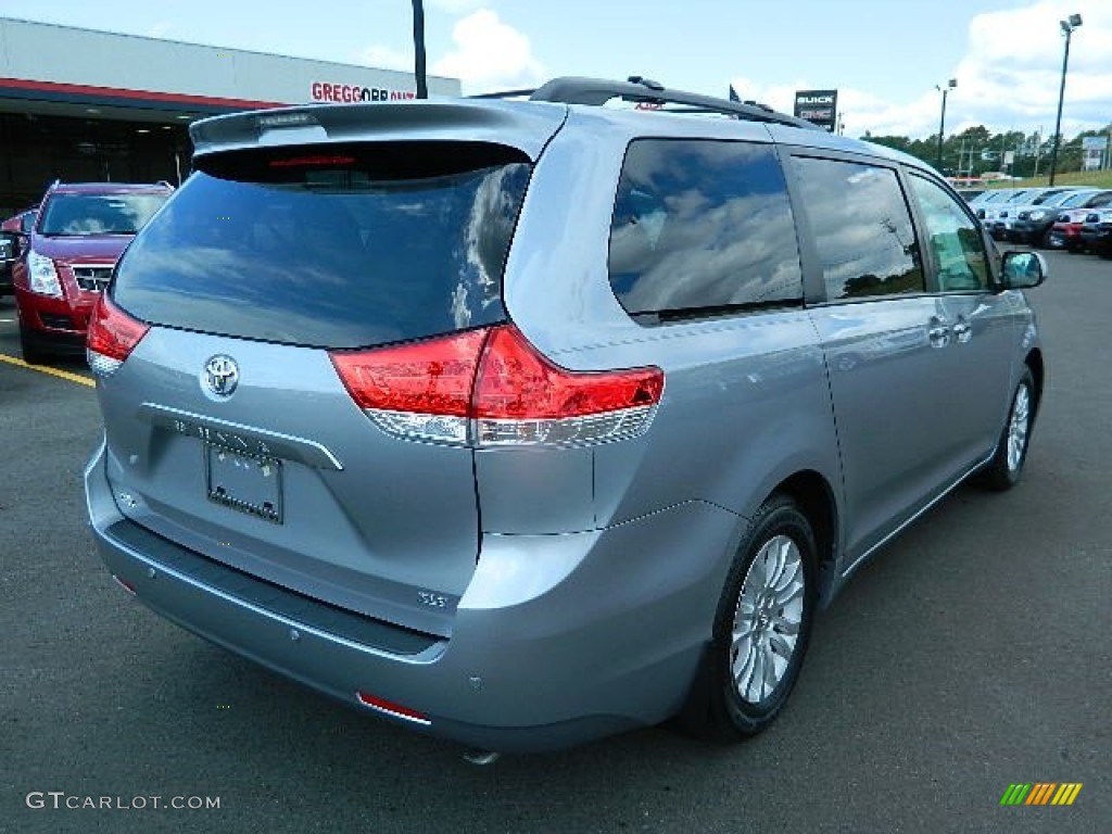 2012 Sienna XLE - Silver Sky Metallic / Light Gray photo #3