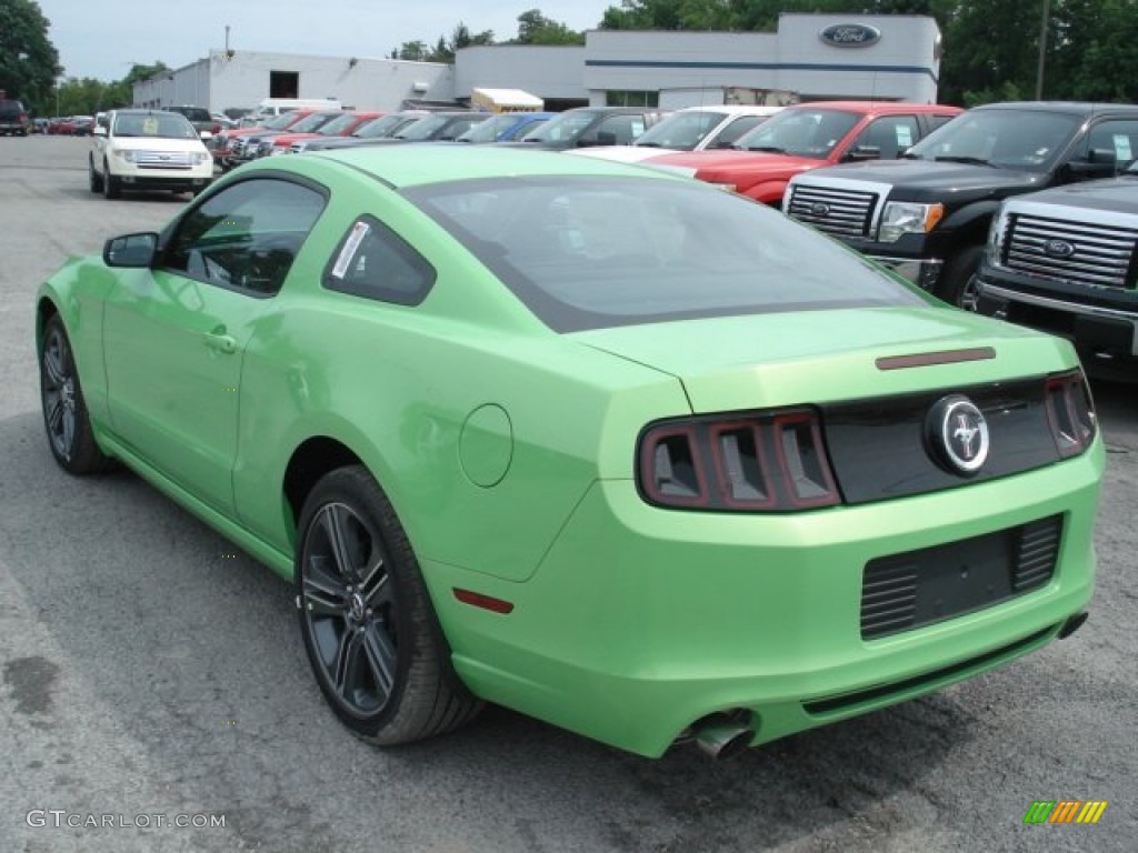 2013 Mustang V6 Coupe - Gotta Have It Green / Charcoal Black photo #6
