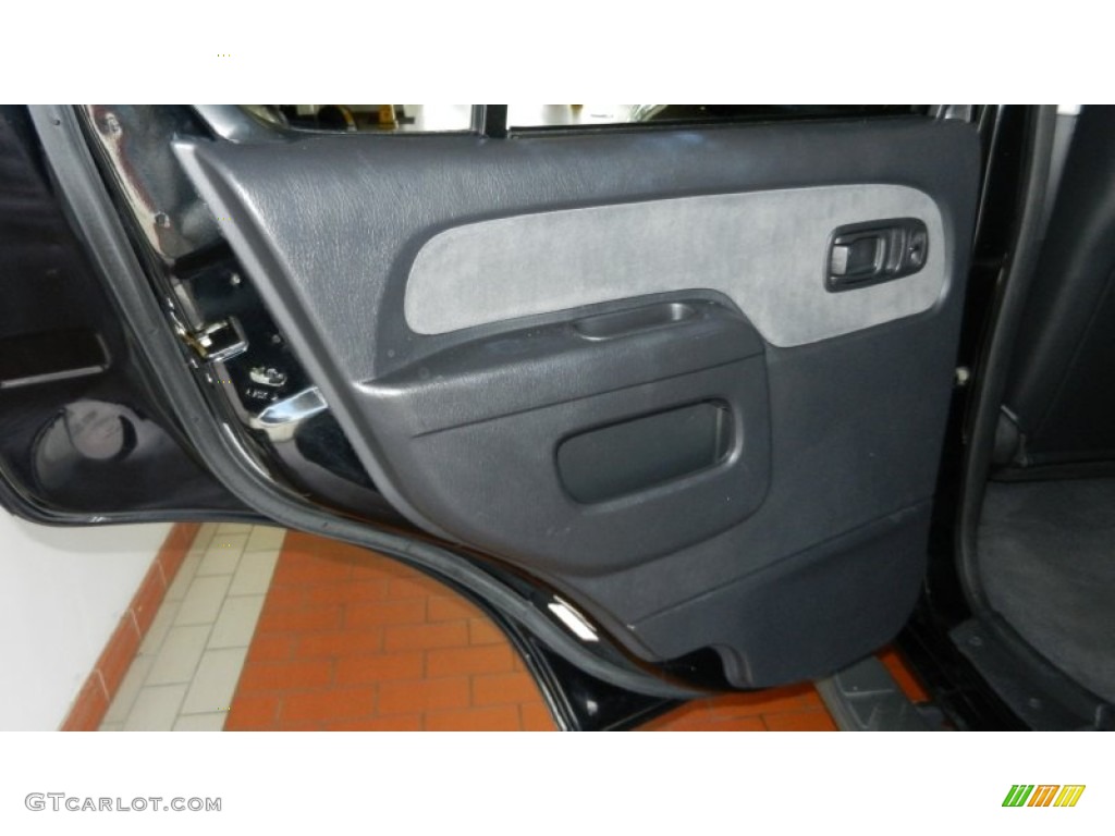 2004 Nissan Xterra SE Supercharged 4x4 Charcoal Door Panel Photo #67986299