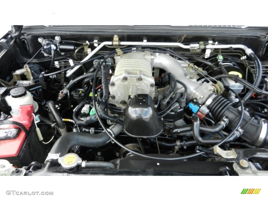 2004 Nissan Xterra SE Supercharged 4x4 Engine Photos