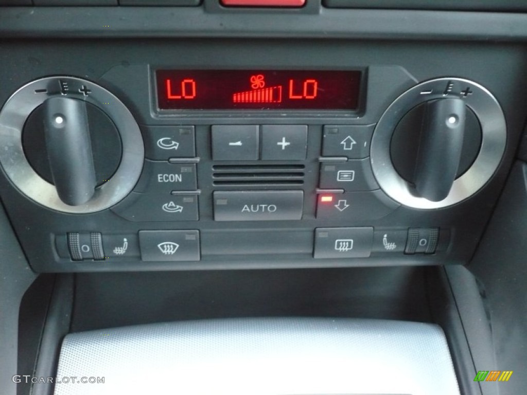 2006 Audi A3 2.0T Controls Photo #67986783