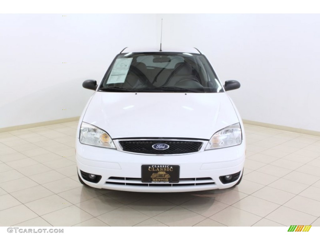 2007 Focus ZX5 SES Hatchback - Cloud 9 White / Charcoal photo #2