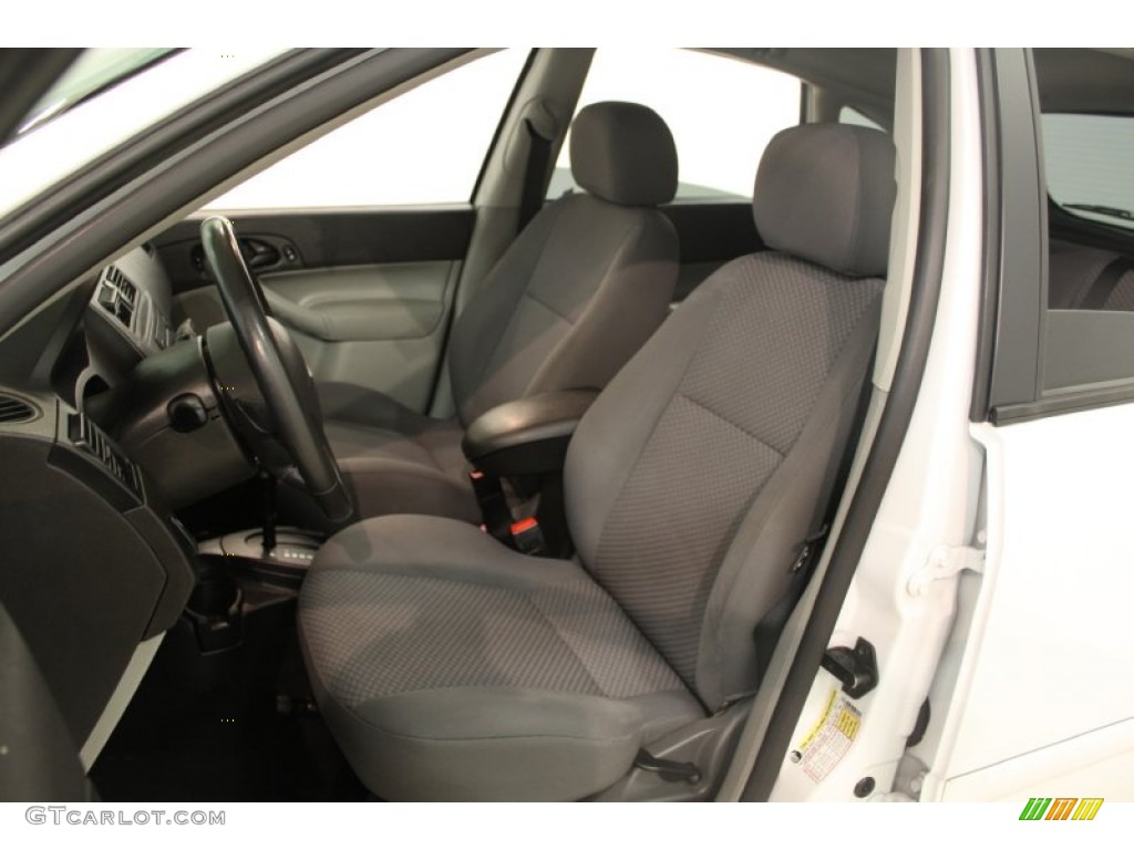 2007 Focus ZX5 SES Hatchback - Cloud 9 White / Charcoal photo #6