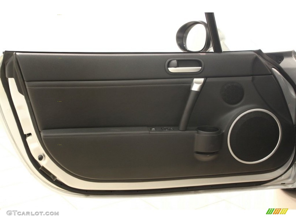 2006 Mazda MX-5 Miata Grand Touring Roadster Black Door Panel Photo #67988309