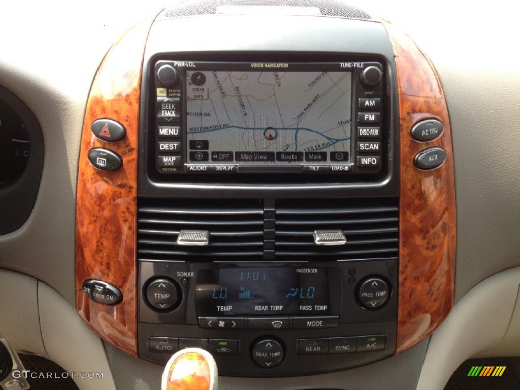 2006 Toyota Sienna Limited AWD Controls Photo #67989008