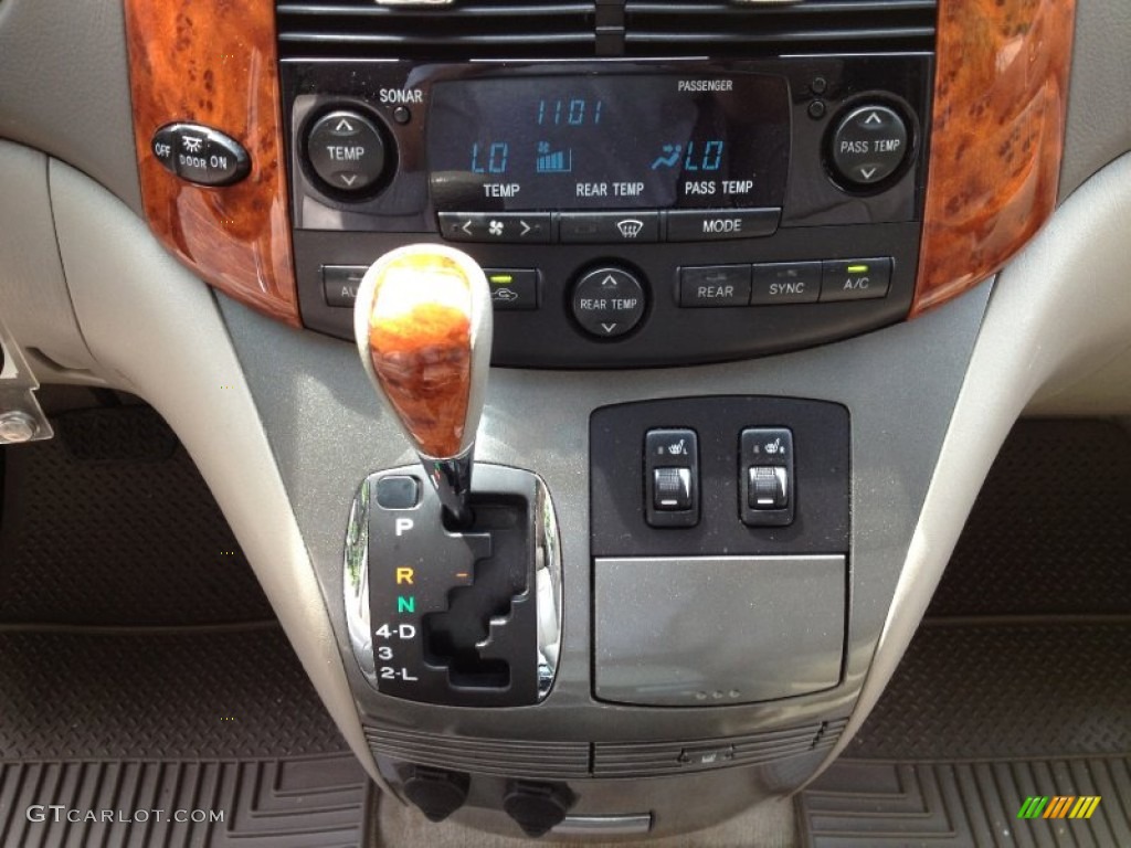 2006 Toyota Sienna Limited AWD Transmission Photos