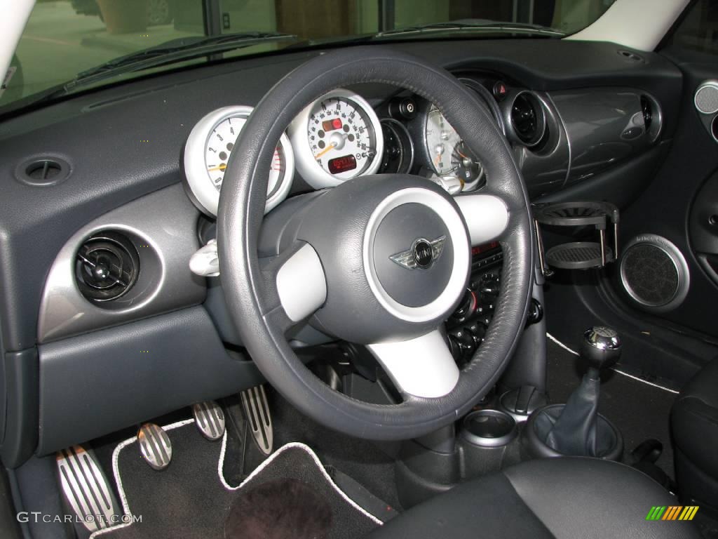 2005 Cooper S Hardtop - Dark Silver Metallic / Space Grey/Panther Black photo #14