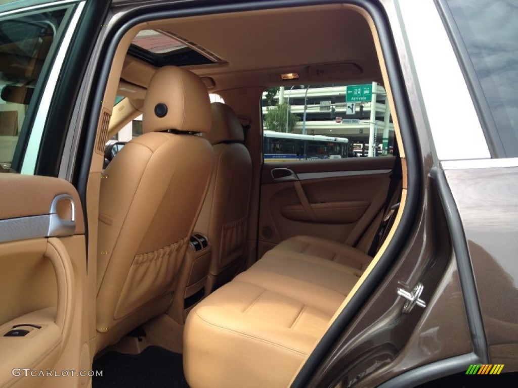 2009 Porsche Cayenne Tiptronic Rear Seat Photo #67989884