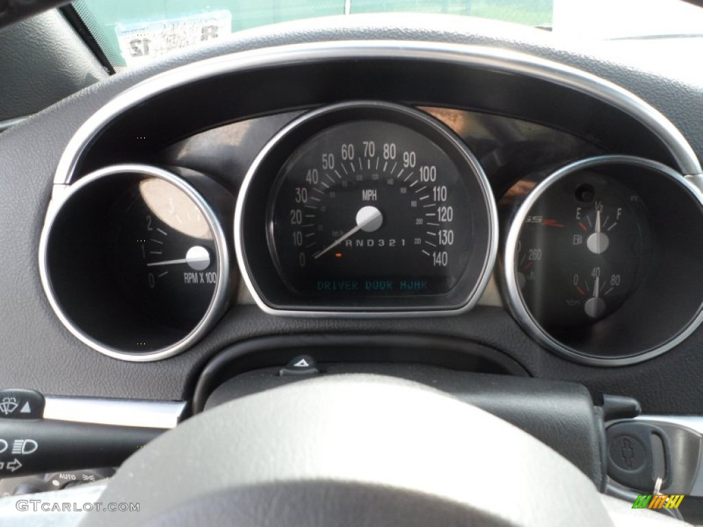2006 Chevrolet SSR Standard SSR Model Gauges Photo #67995725
