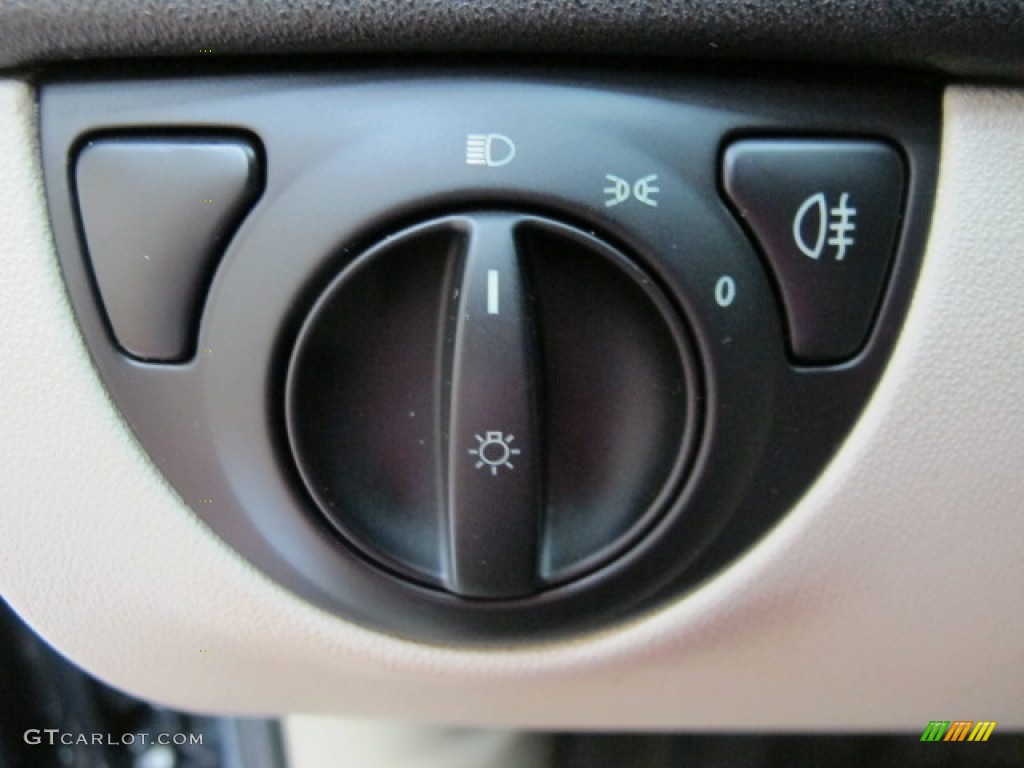 2006 Saab 9-3 2.0T Sport Sedan Controls Photo #67997939
