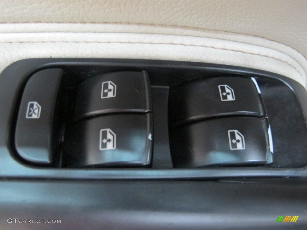 2006 Saab 9-3 2.0T Sport Sedan Controls Photo #67997954