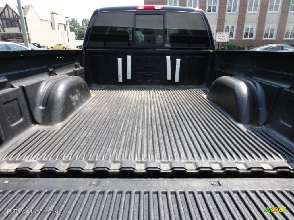 2005 Chevrolet Silverado 1500 SS Extended Cab 4x4 Trunk Photo #67999343