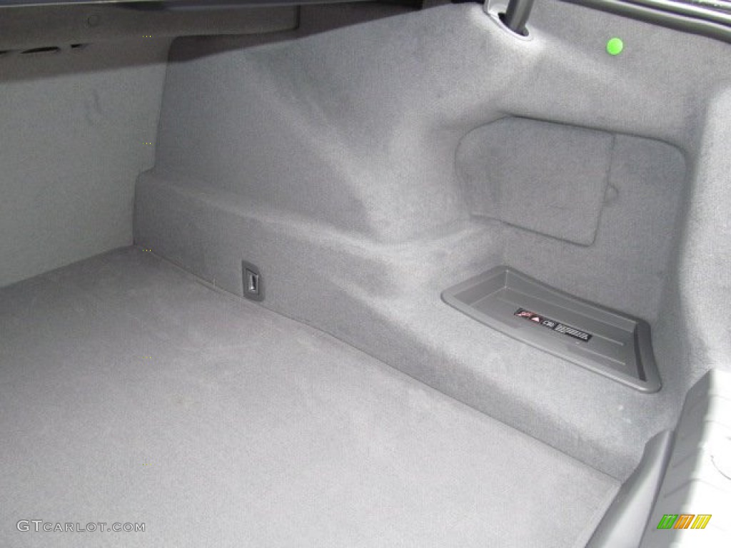 2012 BMW 7 Series 750i Sedan Trunk Photo #68000629