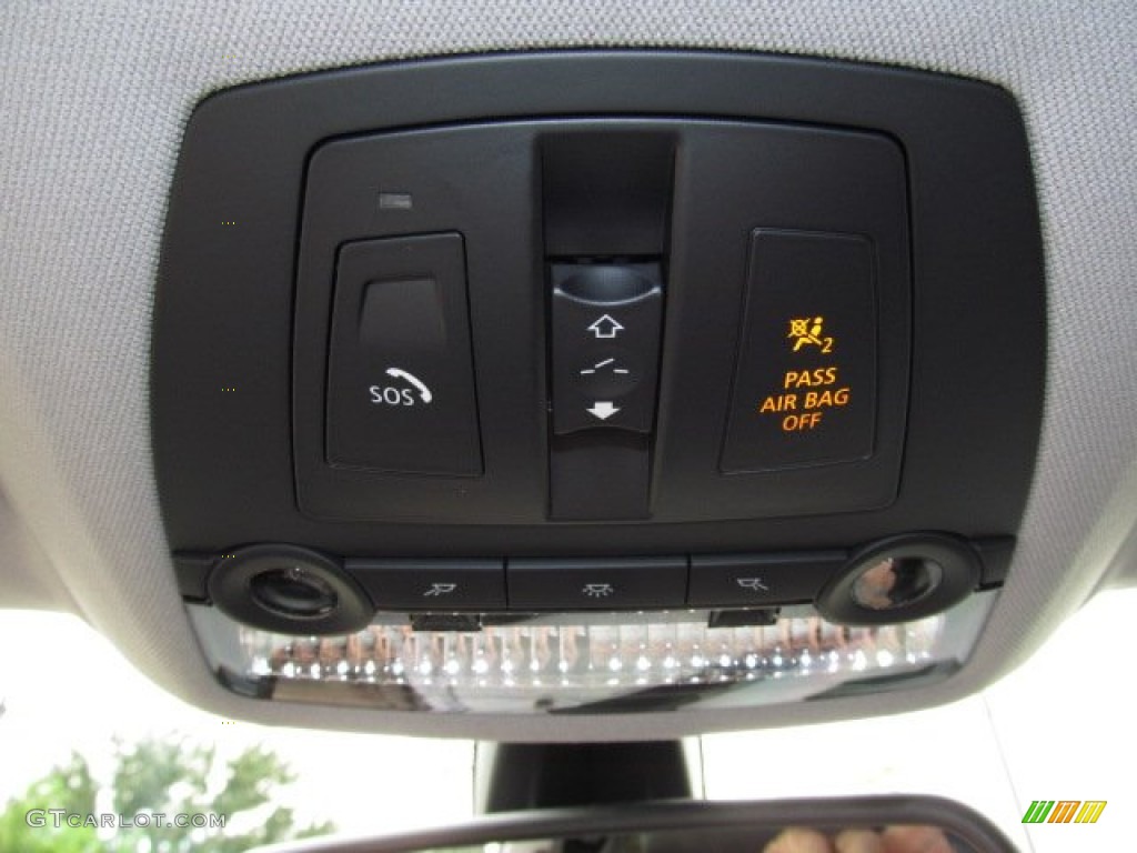 2012 BMW 7 Series 750i Sedan Controls Photo #68000771