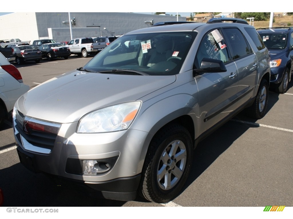 2008 Outlook XE AWD - Silver Pearl / Gray photo #4