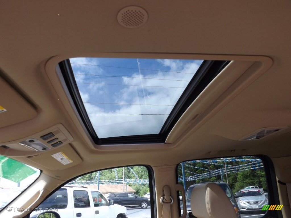 2007 Suburban 1500 LT 4x4 - Black / Light Cashmere/Ebony photo #13