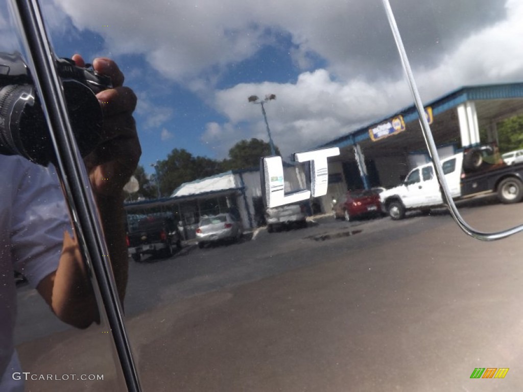 2007 Suburban 1500 LT 4x4 - Black / Light Cashmere/Ebony photo #26