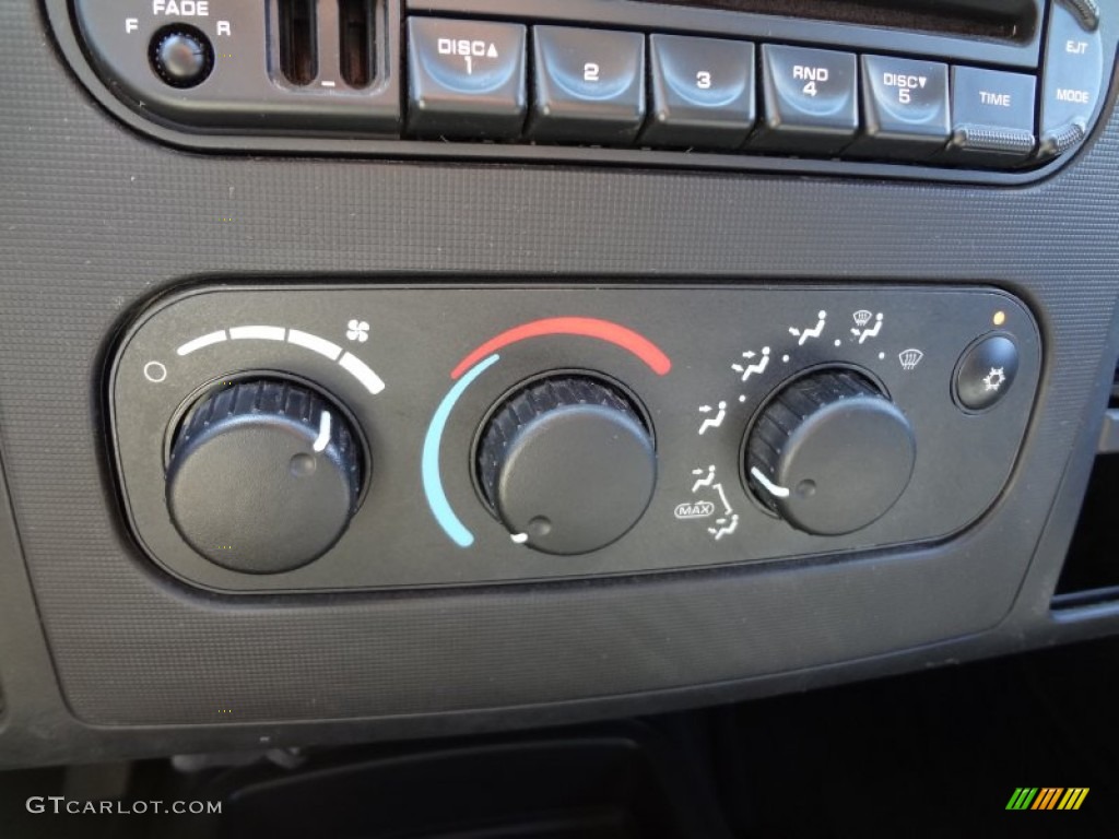 2002 Dodge Dakota SLT Quad Cab Controls Photo #68004596