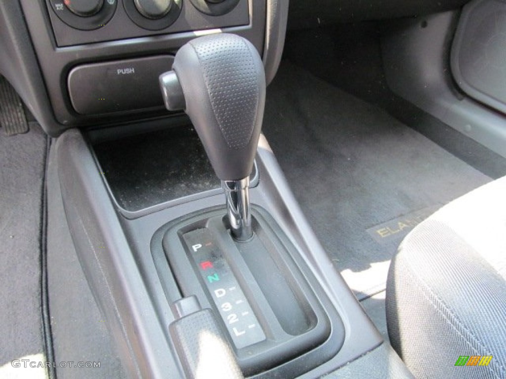 2005 Hyundai Elantra GLS Hatchback 4 Speed Automatic Transmission Photo #68006186