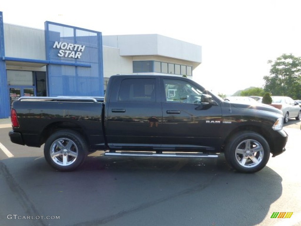 2009 Ram 1500 Sport Crew Cab 4x4 - Brilliant Black Crystal Pearl / Dark Slate Gray photo #2