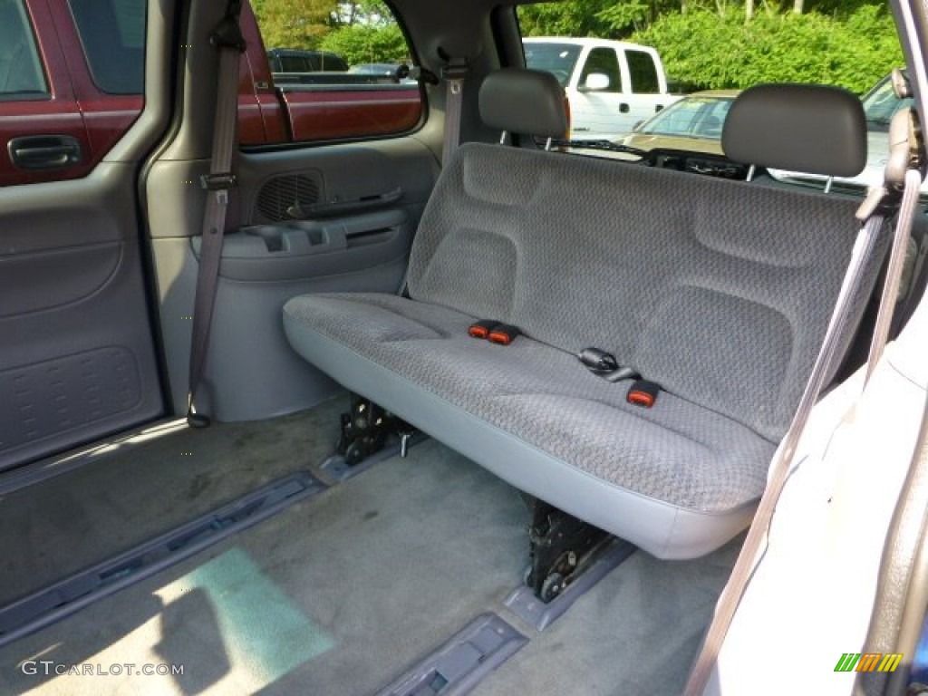 2000 Caravan  - Patriot Blue Pearl / Mist Grey photo #9