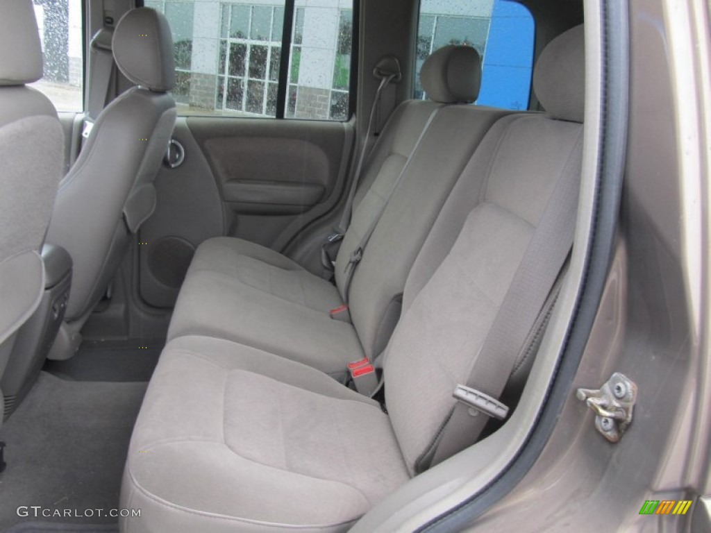 Taupe Interior 2002 Jeep Liberty Limited 4x4 Photo #68009117