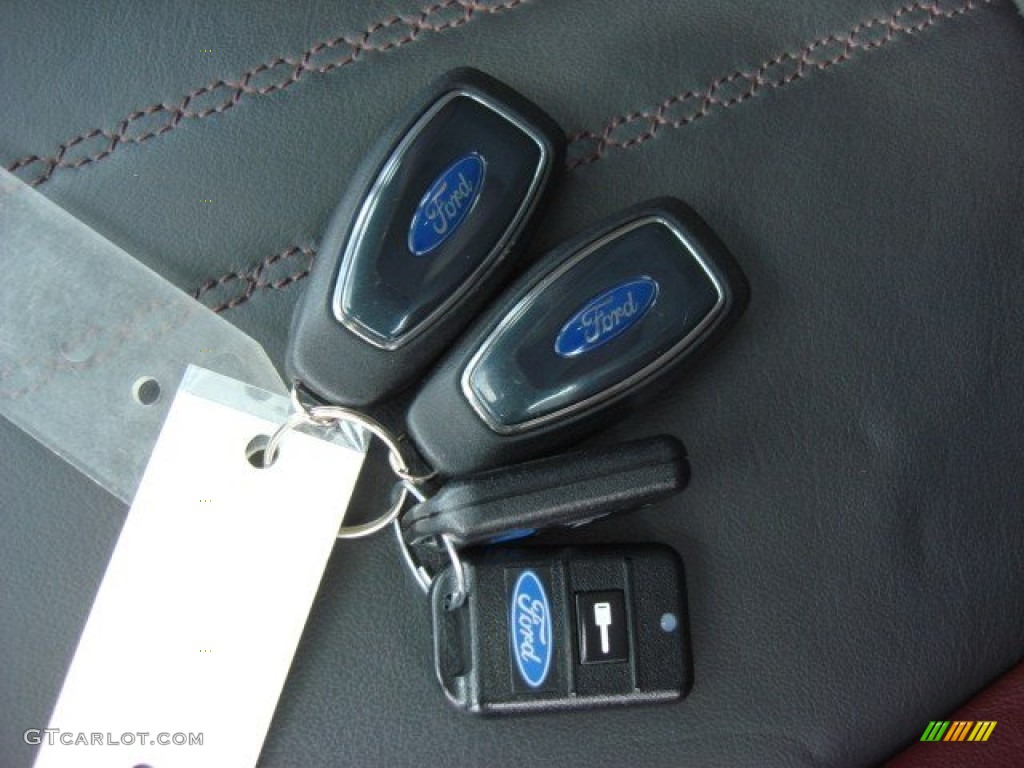 2012 Ford Focus Titanium Sedan Keys Photo #68014660