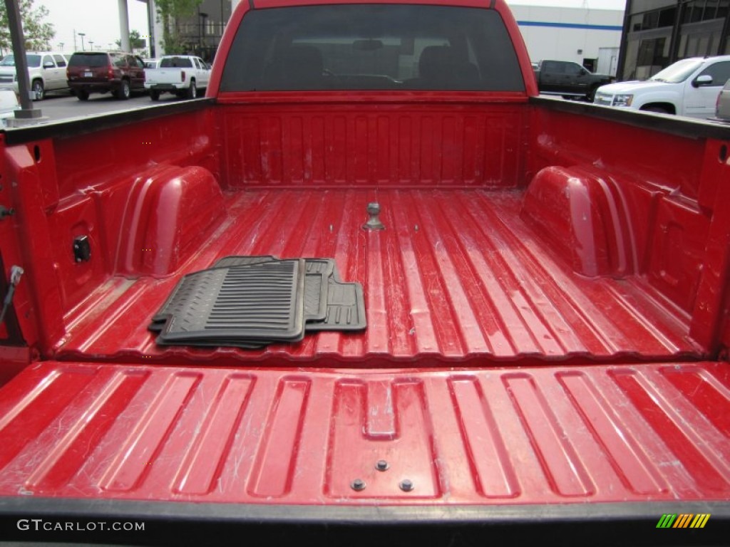 2003 Silverado 2500HD LS Crew Cab 4x4 - Victory Red / Dark Charcoal photo #32