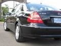 Black - E 350 Sedan Photo No. 16
