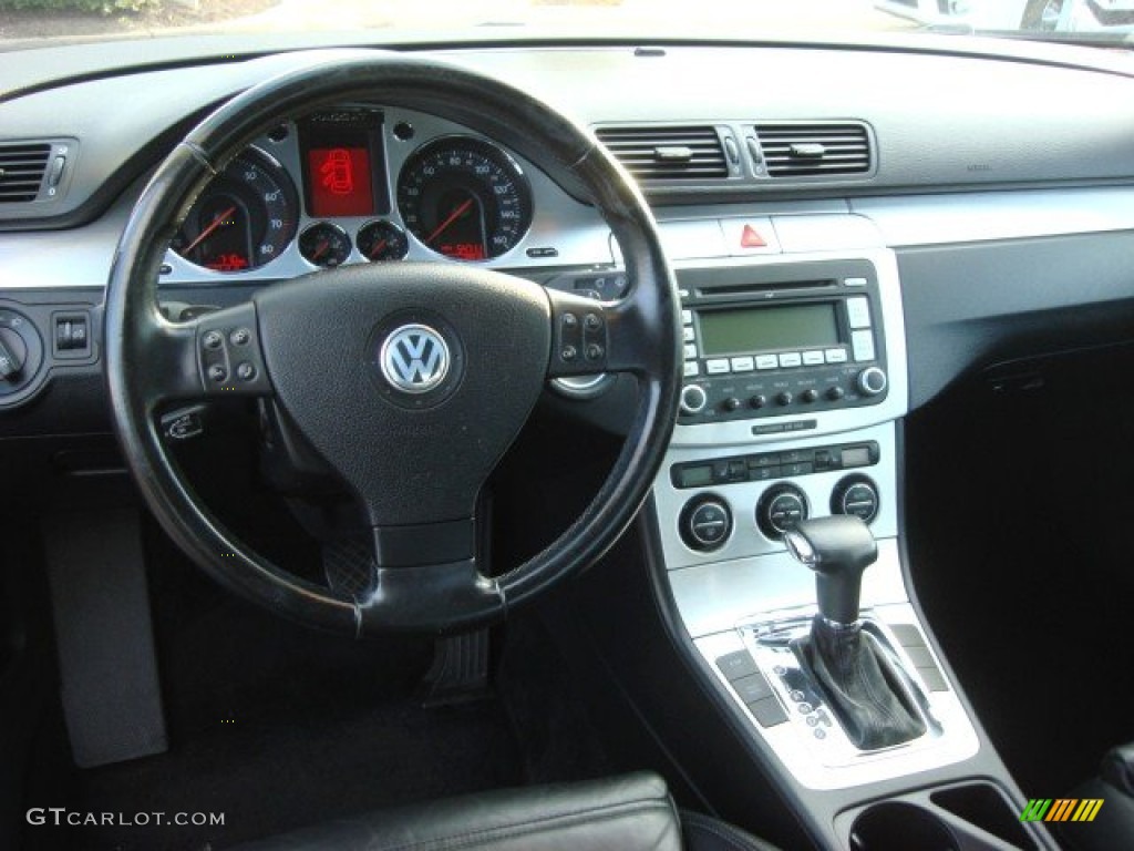 2007 Volkswagen Passat 2.0T Sedan Black Dashboard Photo #68024241
