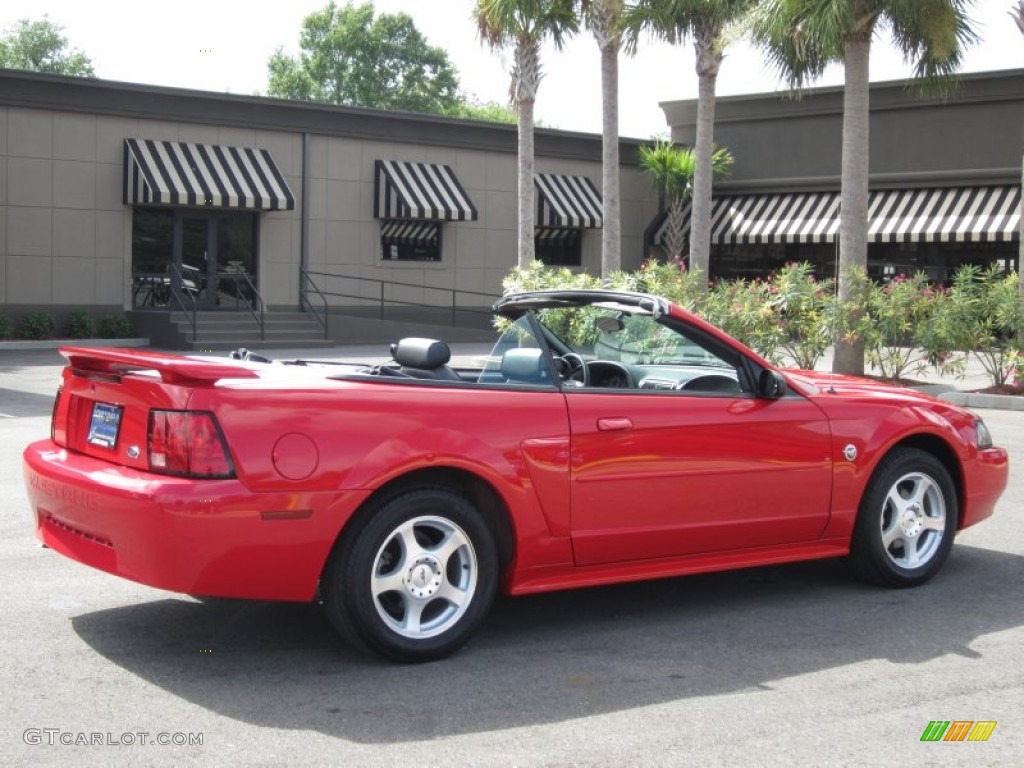 2004 Mustang V6 Convertible - Torch Red / Dark Charcoal photo #11