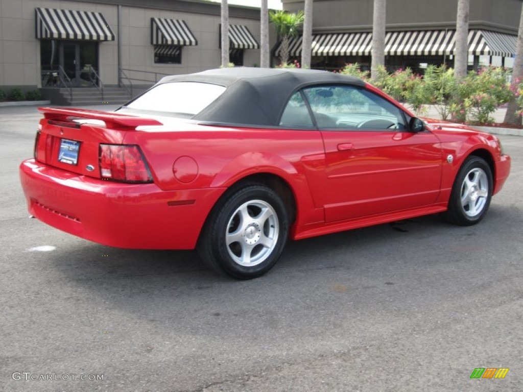 2004 Mustang V6 Convertible - Torch Red / Dark Charcoal photo #12