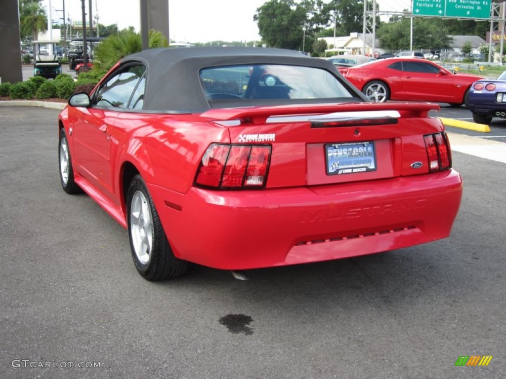 2004 Mustang V6 Convertible - Torch Red / Dark Charcoal photo #18