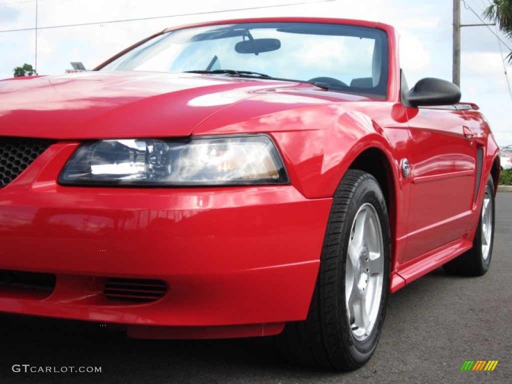 2004 Mustang V6 Convertible - Torch Red / Dark Charcoal photo #28