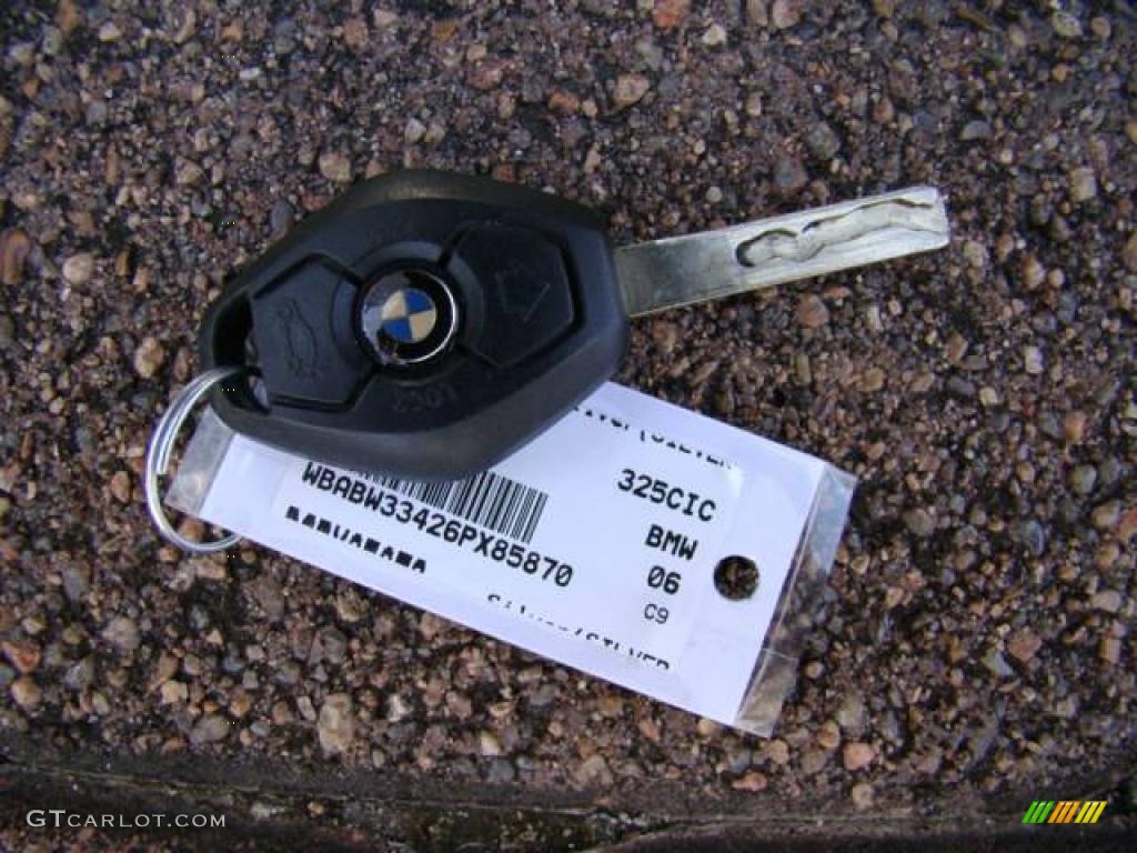 2006 3 Series 325i Convertible - Titanium Silver Metallic / Black photo #29