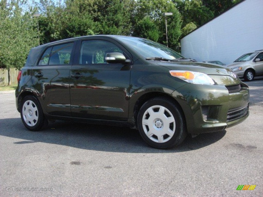 2011 xD  - Amazon Green Metallic / Charcoal photo #2