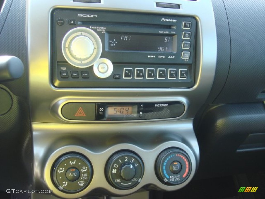 2011 Scion xD Standard xD Model Controls Photo #68025947