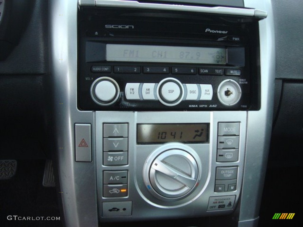 2008 Scion tC Standard tC Model Controls Photo #68028875