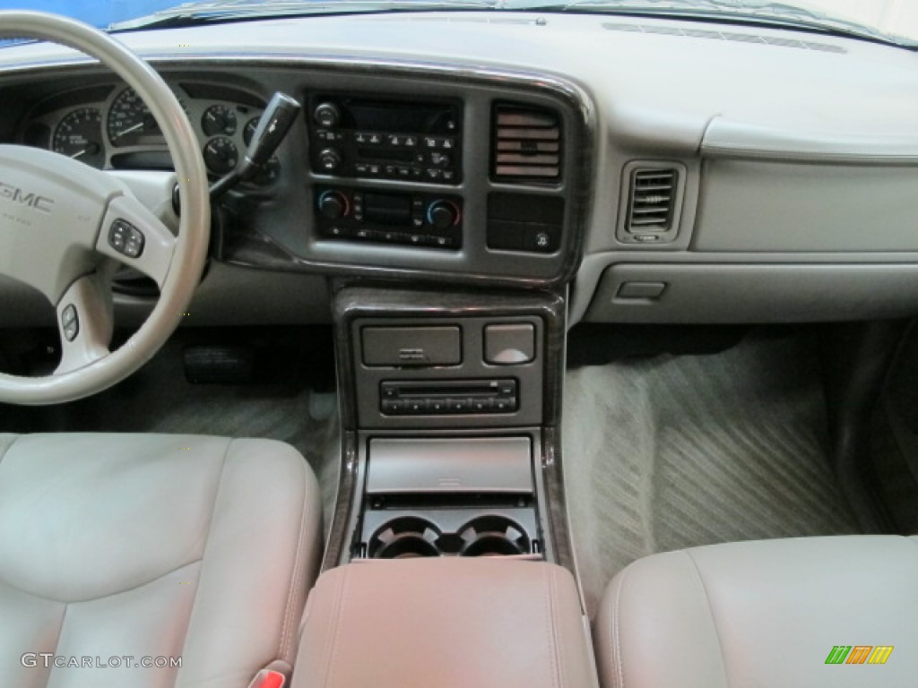 2005 Yukon XL Denali AWD - Onyx Black / Stone Gray photo #27