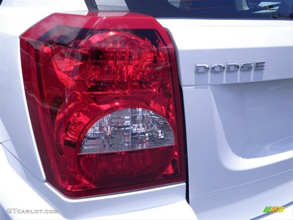 2012 Caliber SXT - Bright White / Dark Slate Gray photo #15