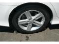 Super White - Camry SE Photo No. 9