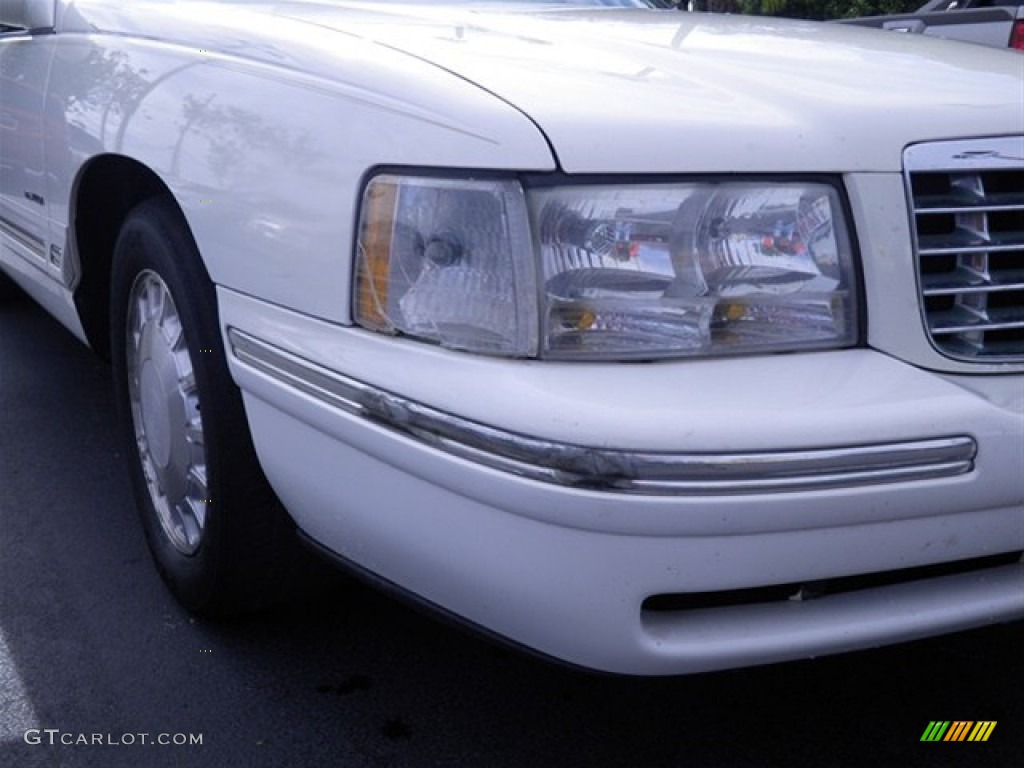 1999 DeVille Sedan - Cotillion White / Neutral Shale photo #2