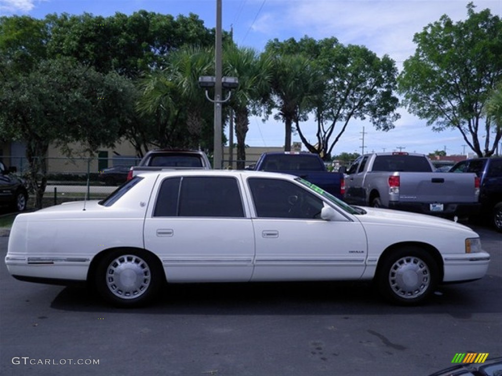 1999 DeVille Sedan - Cotillion White / Neutral Shale photo #16