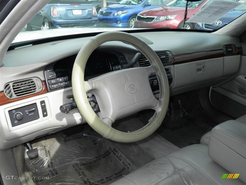 1999 DeVille Sedan - Cotillion White / Neutral Shale photo #29
