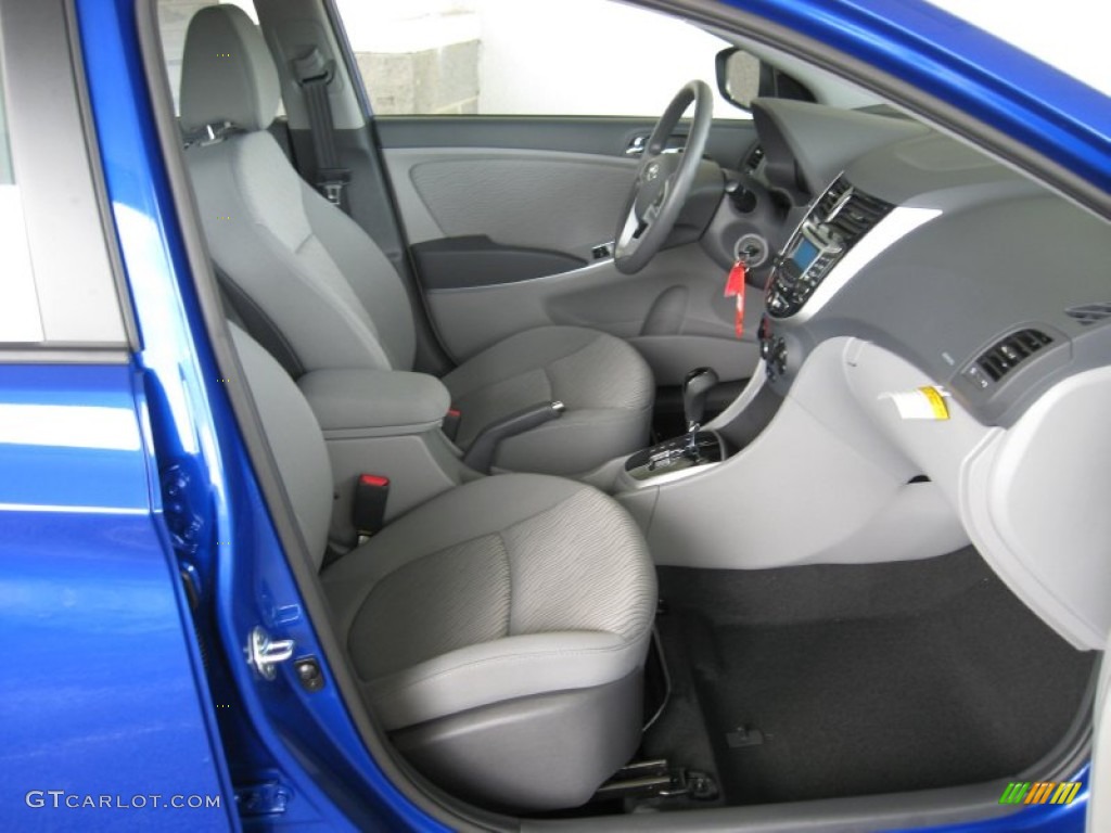 Gray Interior 2013 Hyundai Accent GLS 4 Door Photo #68038649