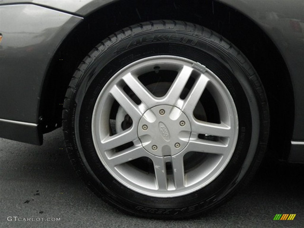 2003 Focus SE Sedan - Liquid Grey Metallic / Medium Graphite photo #33