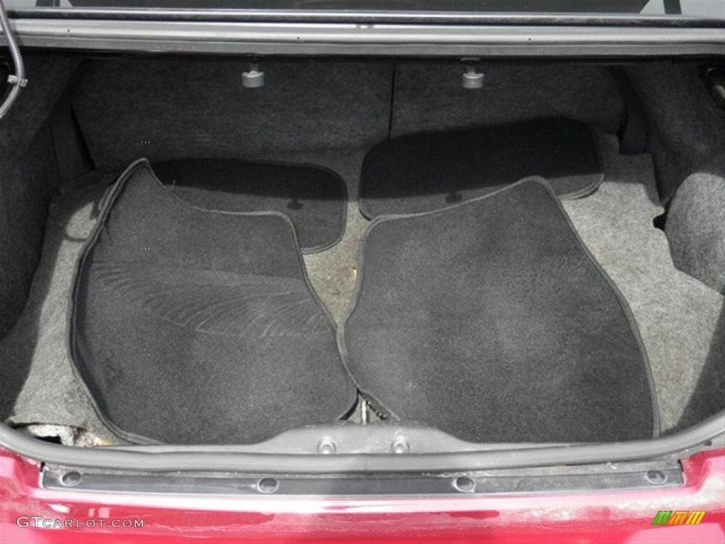 2004 Saturn ION 2 Sedan Trunk Photos