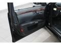 Black - S 550 Sedan Photo No. 16