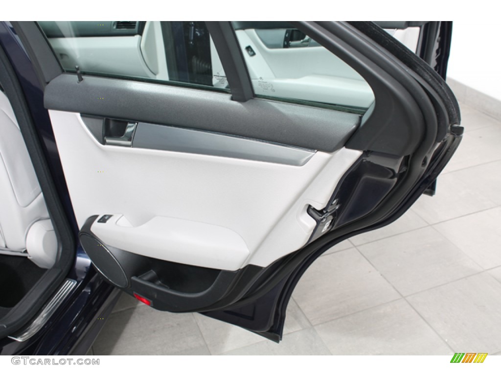 2010 C 300 Sport 4Matic - Capri Blue Metallic / Grey/Black photo #14