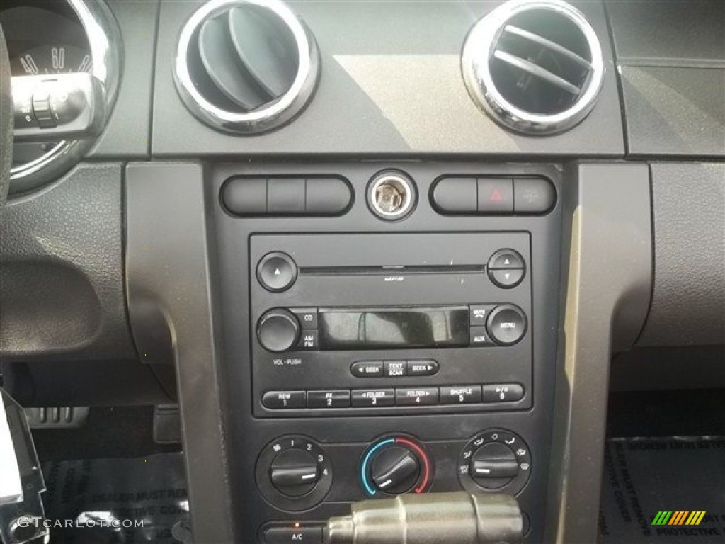 2007 Mustang V6 Deluxe Convertible - Satin Silver Metallic / Dark Charcoal photo #14